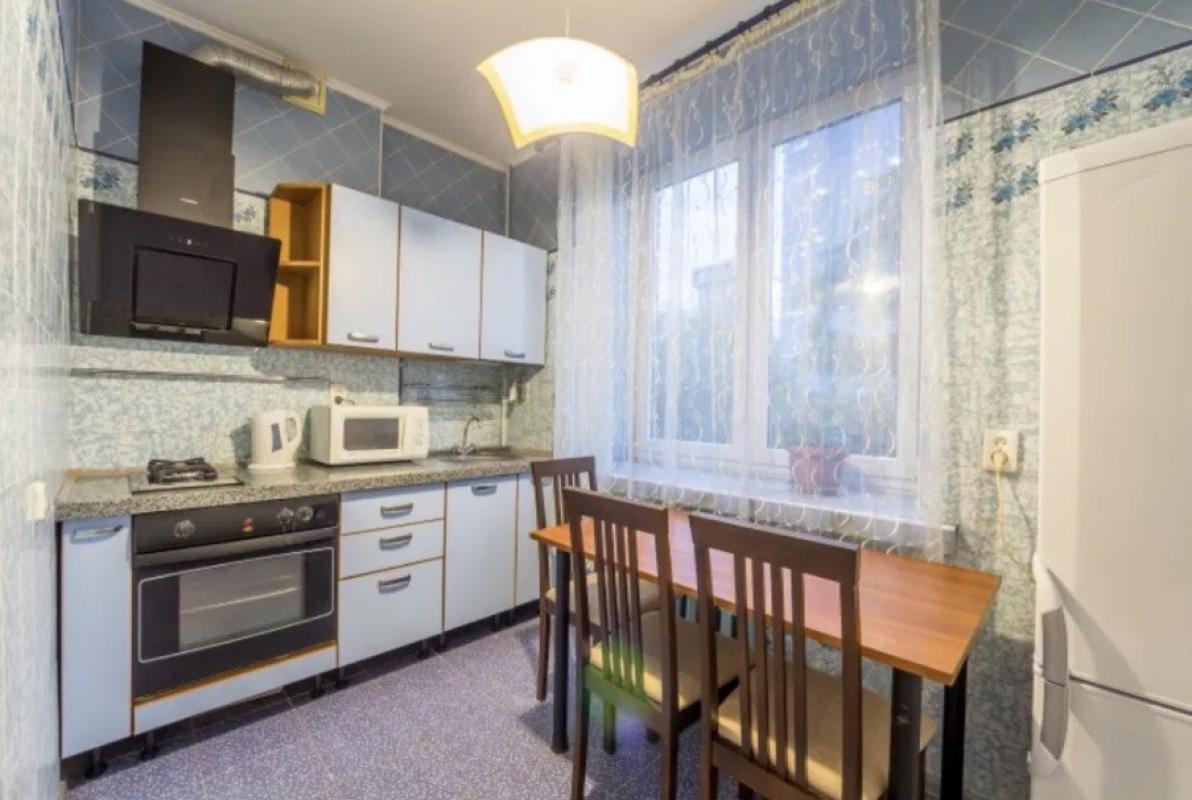 Long term rent 2 bedroom-(s) apartment Kropyvnytskoho Street 16