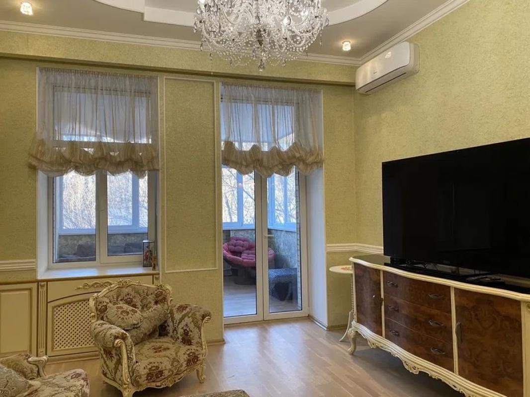 Long term rent 2 bedroom-(s) apartment Tarasa Shevchenka Boulevard (Taras Shevchenko Boulevard) 48б