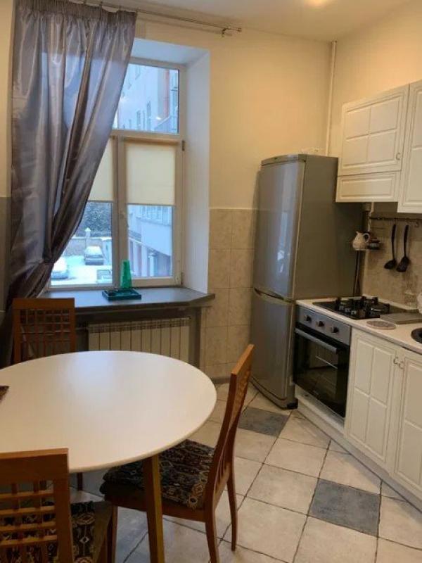 Long term rent 3 bedroom-(s) apartment Liuteranska Street 27-29