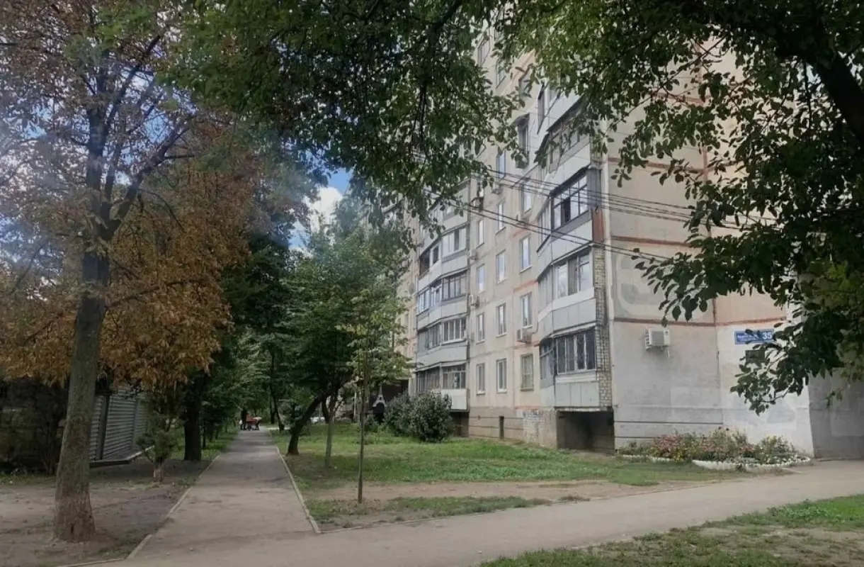 Apartment for sale - Liudviga Svobody Avenue 35