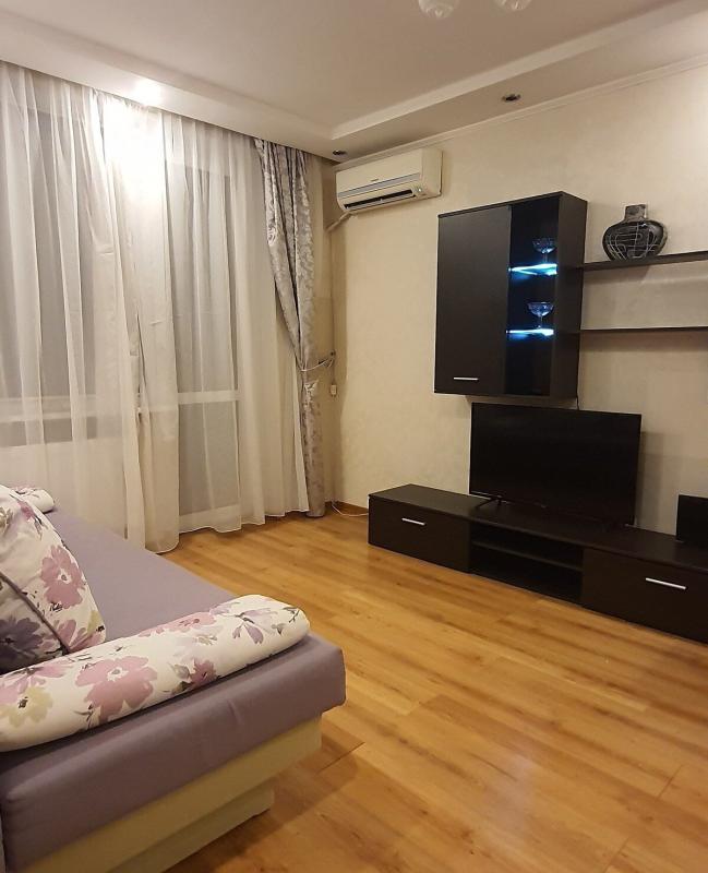 Sale 1 bedroom-(s) apartment 26 sq. m., Peremohy Avenue 68г
