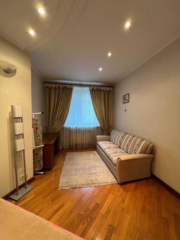 Long term rent 3 bedroom-(s) apartment Turhenievska Street 45-49