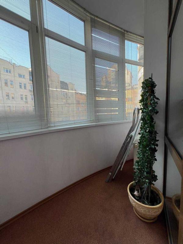 Long term rent 3 bedroom-(s) apartment Turhenievska Street 45-49