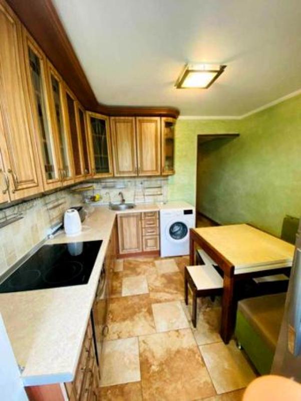 Long term rent 3 bedroom-(s) apartment Heroiv Dnipra Street 38д