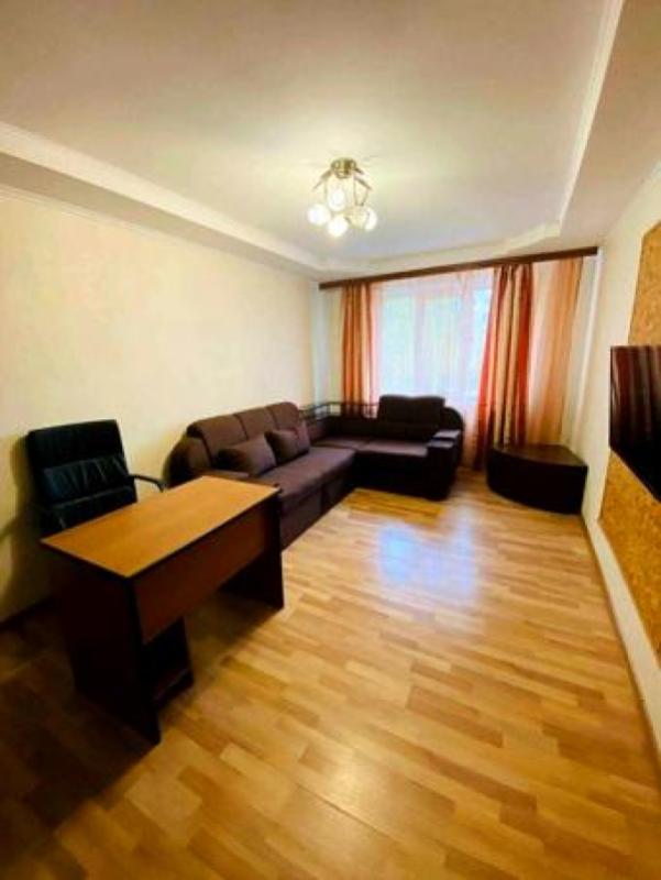 Long term rent 3 bedroom-(s) apartment Heroiv Dnipra Street 38д