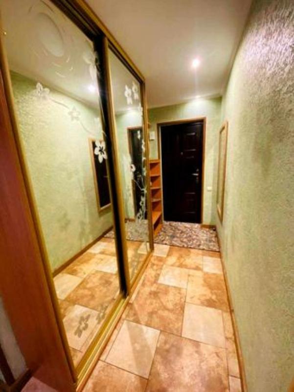 Long term rent 3 bedroom-(s) apartment Heroiv Dnipra Street 38д