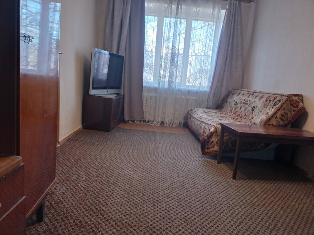 Long term rent 2 bedroom-(s) apartment Poltavsky Shlyakh Street 177