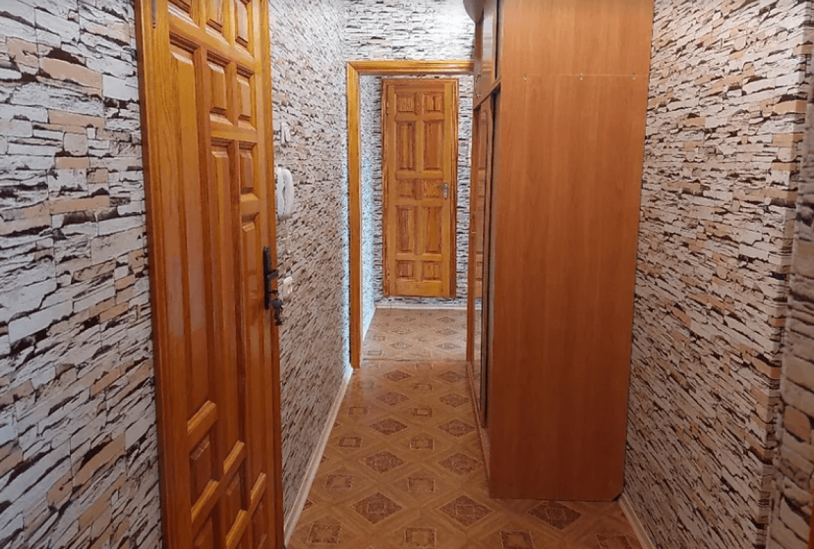 Long term rent 2 bedroom-(s) apartment Druzhby Narodiv Street 271