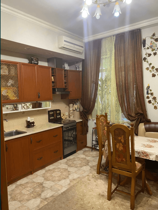 Sale 2 bedroom-(s) apartment 58 sq. m., Myronosytska Street 94