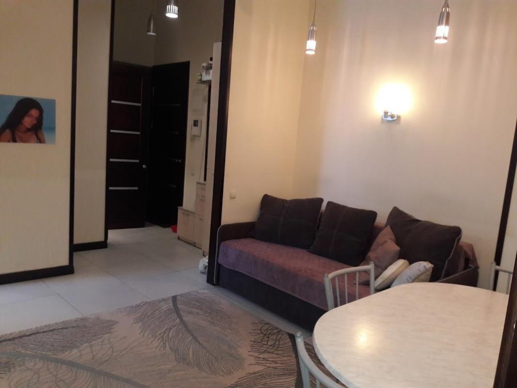 Long term rent 3 bedroom-(s) apartment Sadova street (Chubaria Street) 6