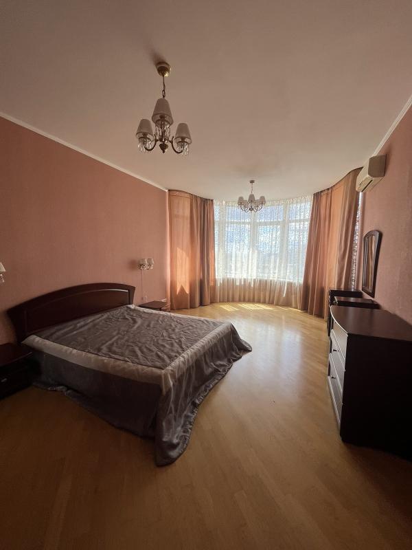 Долгосрочная аренда 3 комнатной квартиры Дмитриевская улица